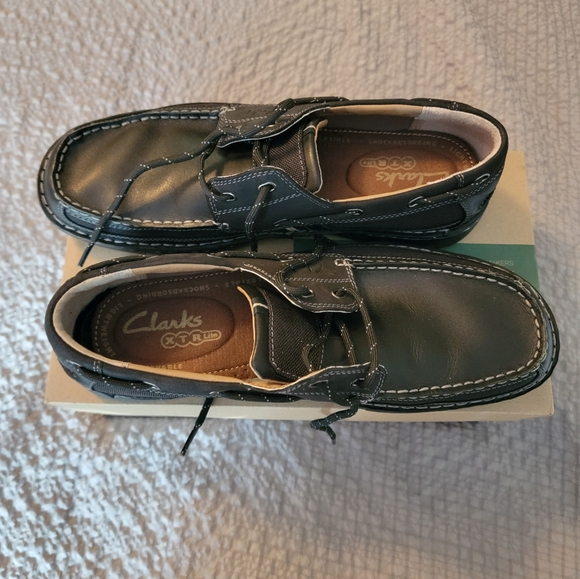 Clarks Black Boat Shoes - Picture 1 of 6